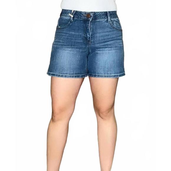 NEW DEMOCRACY denim short with roll cuff hem in blue - Picture 1 of 3